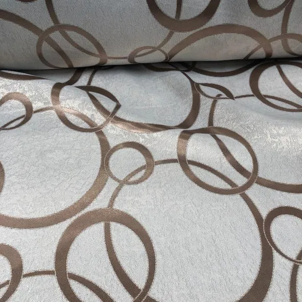 Cirque Jacquard (Reversible) Table Runner in Champagne
