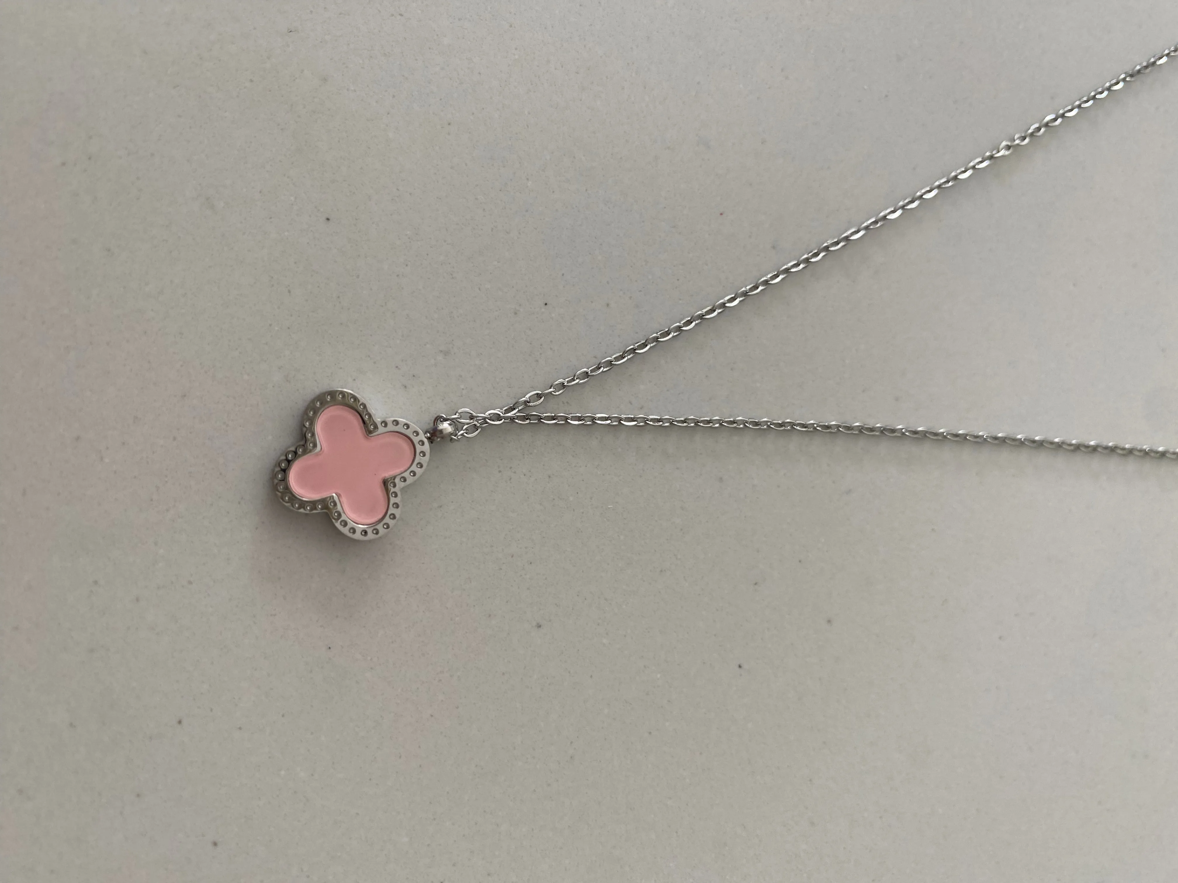 Clover Necklace - Silver & Pink