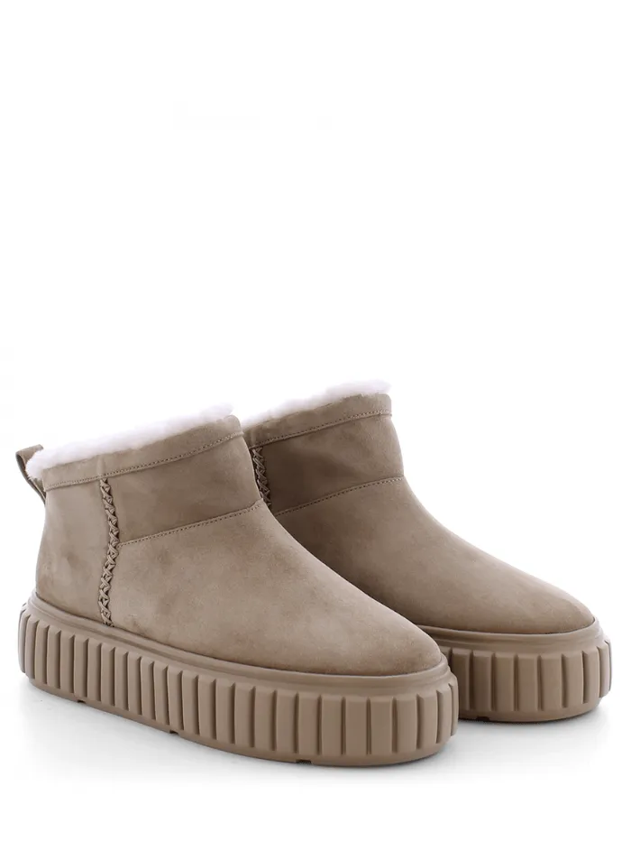 Kennel & Schmenger Beige Pull On Suede Ankle Boots 41-25260-566
