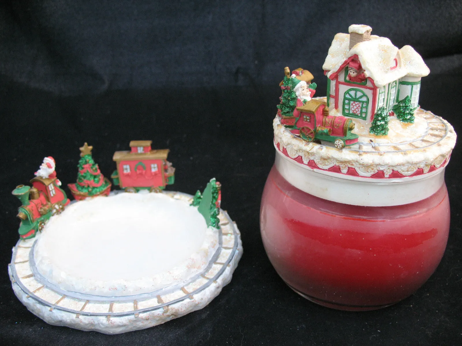 NEW CHRISTMAS SANTA CLAUS WORKSHOP RED Scented CANDLE JAR   Ceramic Topper Dish