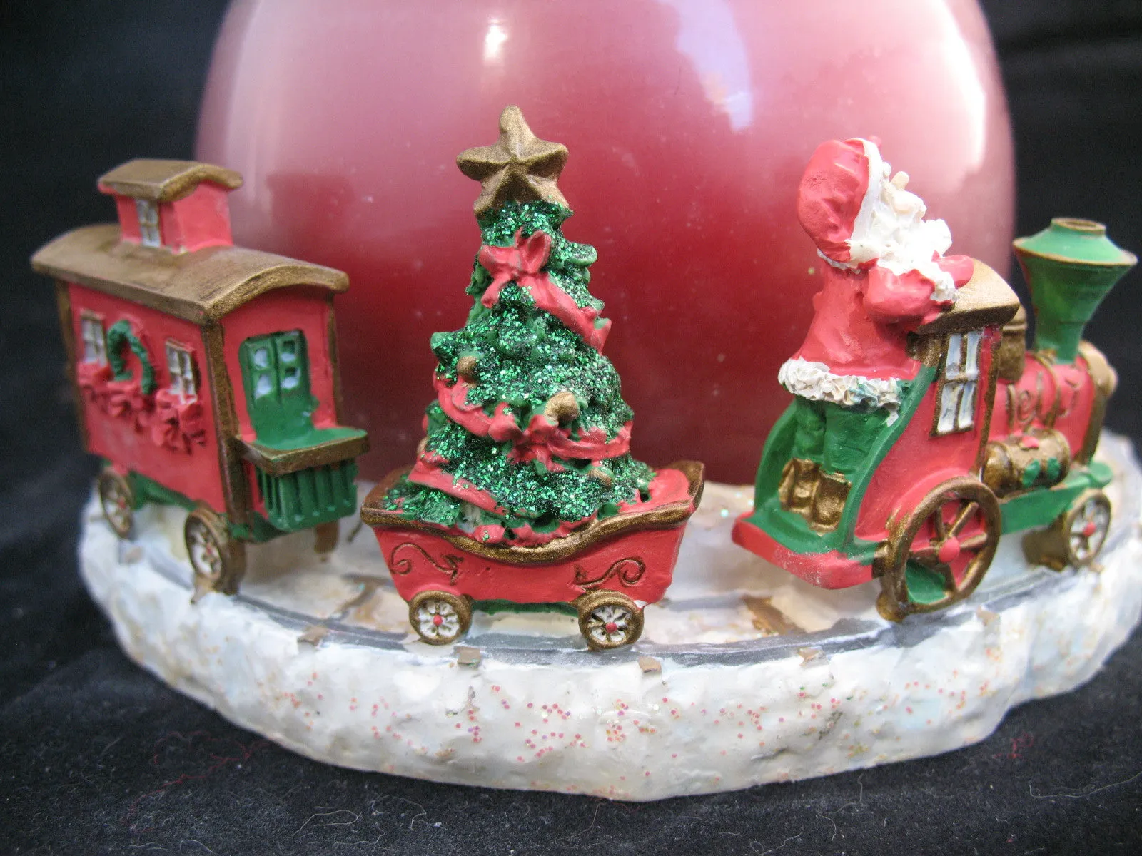 NEW CHRISTMAS SANTA CLAUS WORKSHOP RED Scented CANDLE JAR   Ceramic Topper Dish