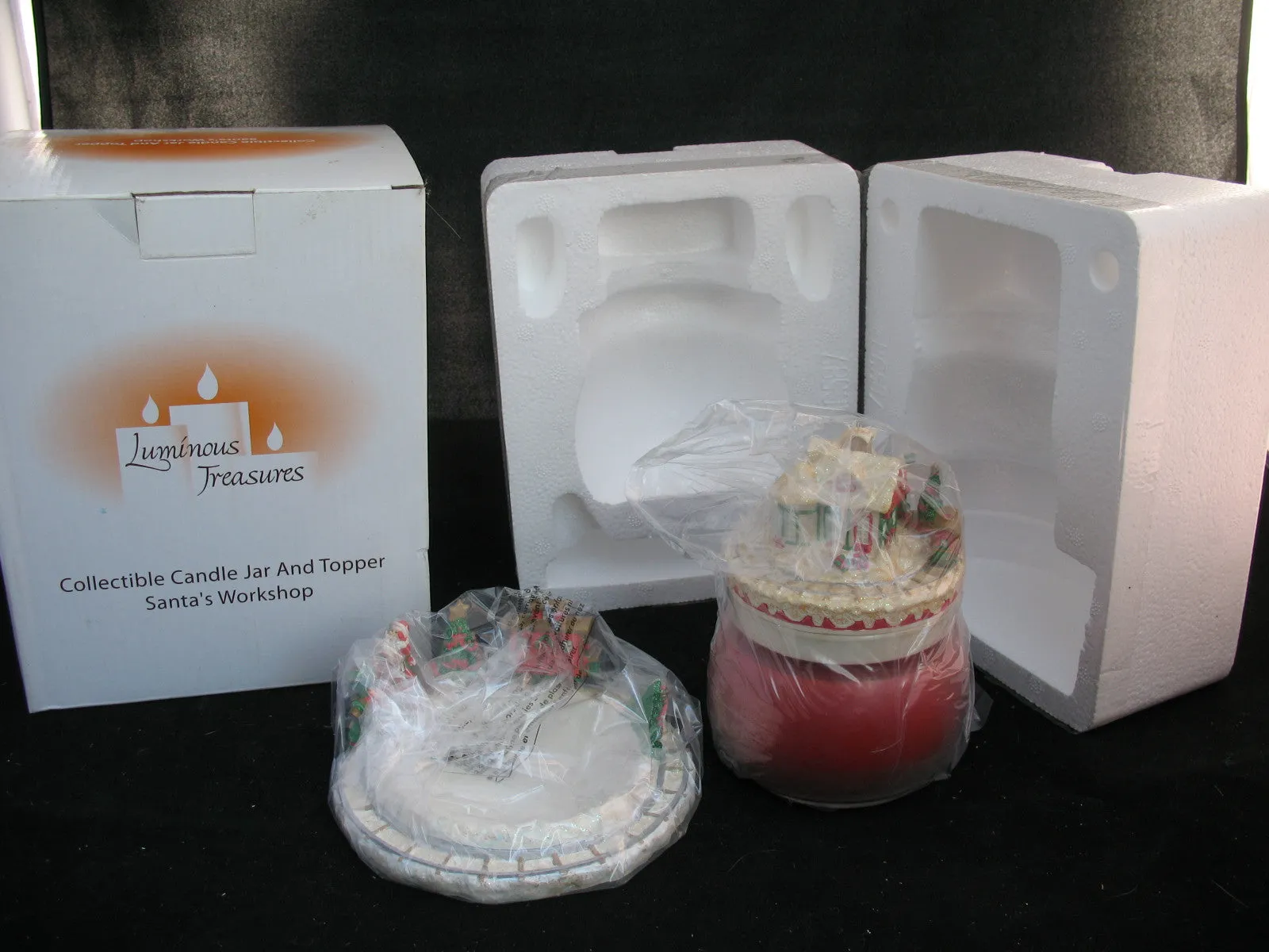 NEW CHRISTMAS SANTA CLAUS WORKSHOP RED Scented CANDLE JAR   Ceramic Topper Dish