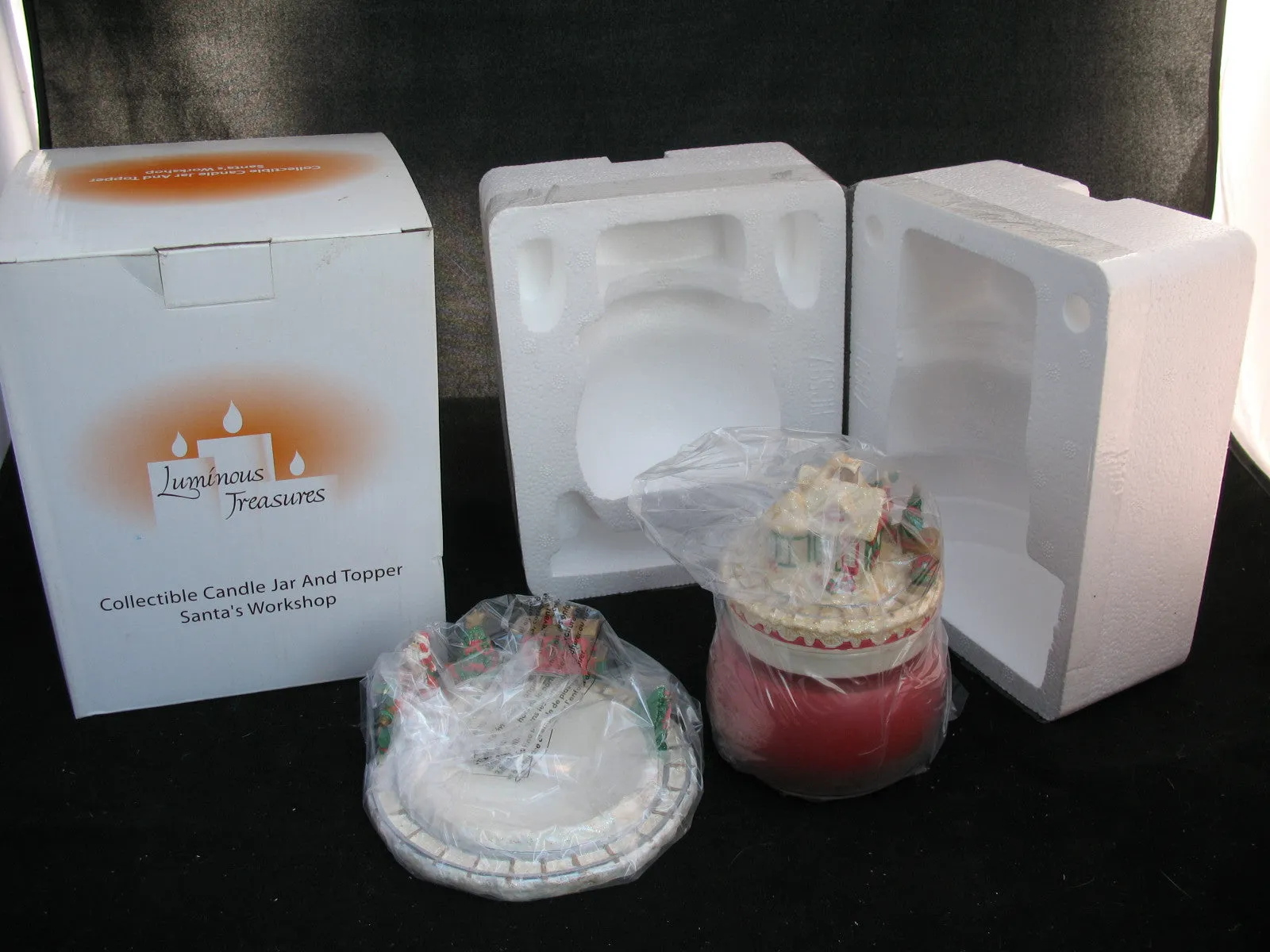 NEW CHRISTMAS SANTA CLAUS WORKSHOP RED Scented CANDLE JAR   Ceramic Topper Dish